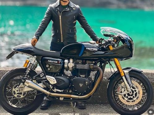 カフェレーサーに似合う革ジャン