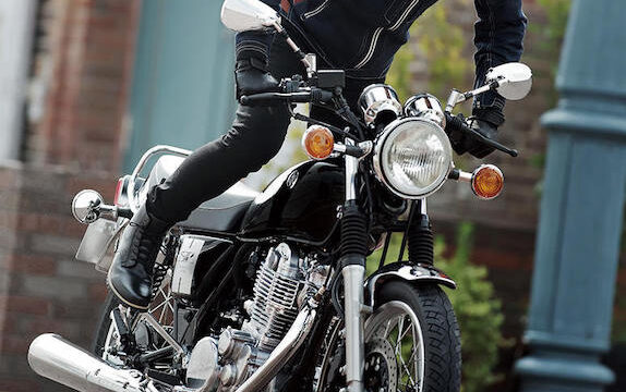 SR400に似合う夏の服装