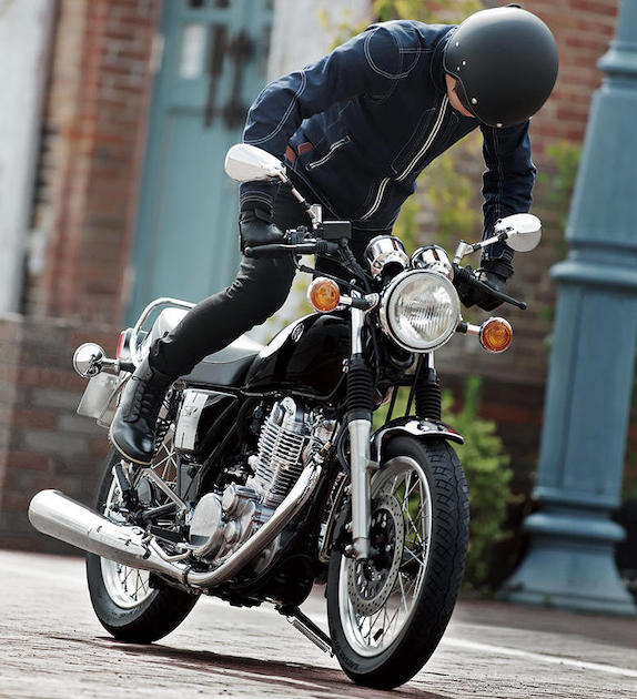 SR400に似合う夏の服装とは？