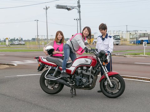 大型バイク免許は合宿で取るのが安くてメリットあり おすすめ教習所選 老ライダーブログ オートバイブログ 大人のバイクライフ