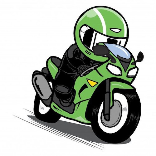 バイクのヘルメットの色　バイクの色に合わせるべきか？
