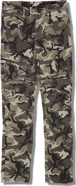 Vストロームファッションコーデ