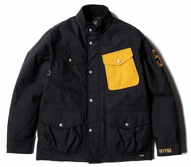 スクランブラーバイクファッションコーデ