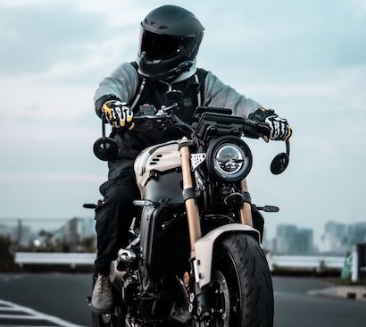 XSR900に似合うヘルメットおすすめ