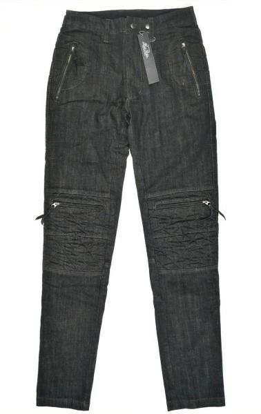 トライアンフのファッションコーデ