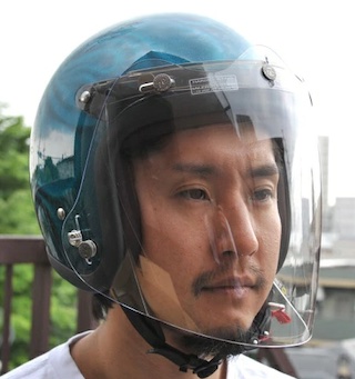 ヘルメットがダサく見えない方法 シールドの違い