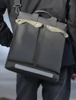 GBに似合う装備 バッグ