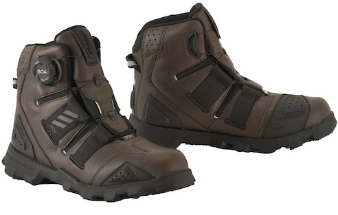 Vストリーム服装おすすめシューズ