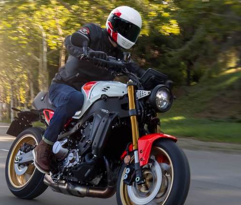 XSR900に似合う服装コーデ